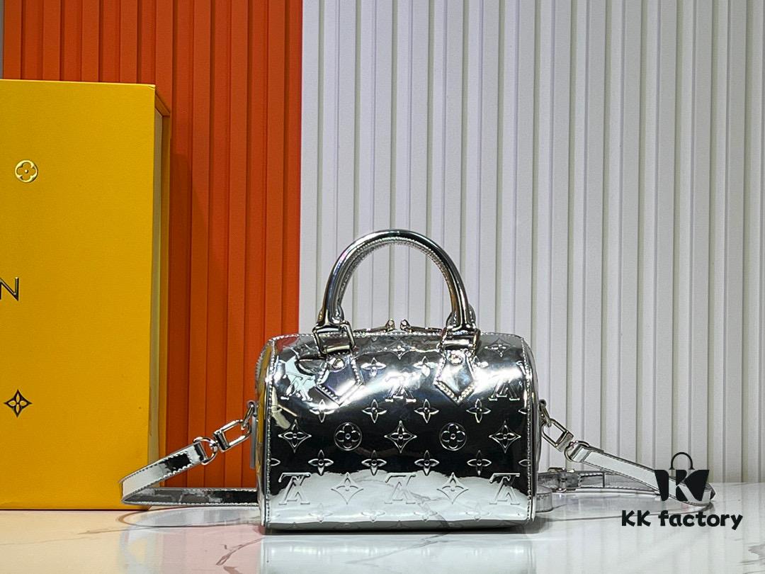 693060caf09edb6de4c50617 M11987 M58953 Silver Speedy Bandoulière 20 Handbag from LV Ski Collection