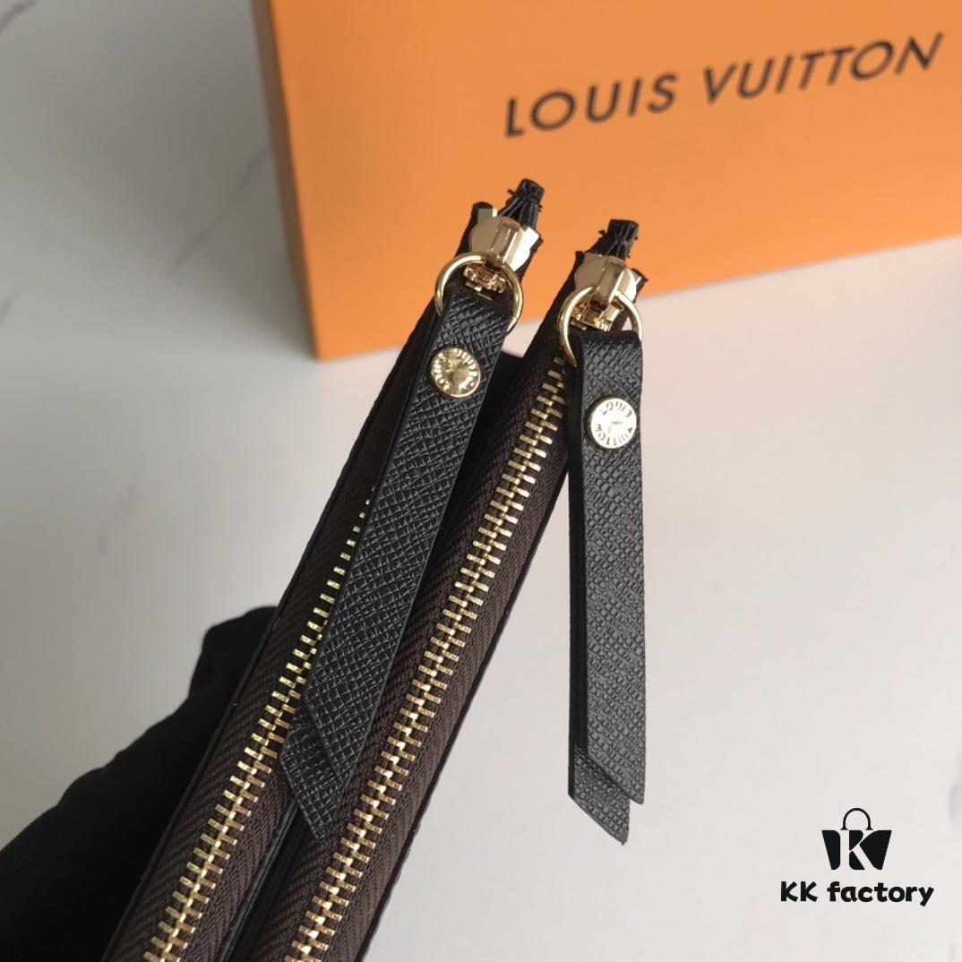 69306134f09edb6de4c506ff LV61269 Brand Size: 21*9*2 Super Practical Style, Still Hot! Official Website Synchronized Style!