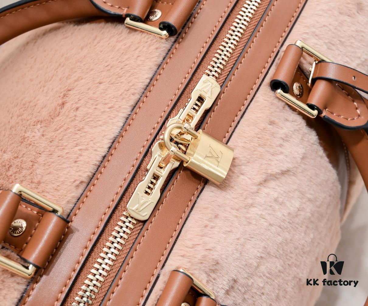 69306186f09edb6de4c507a7 Exclusive Real Shot - Upgraded Version ‼️ M23108 Puffy Shearling Keepall Bandoulière 50