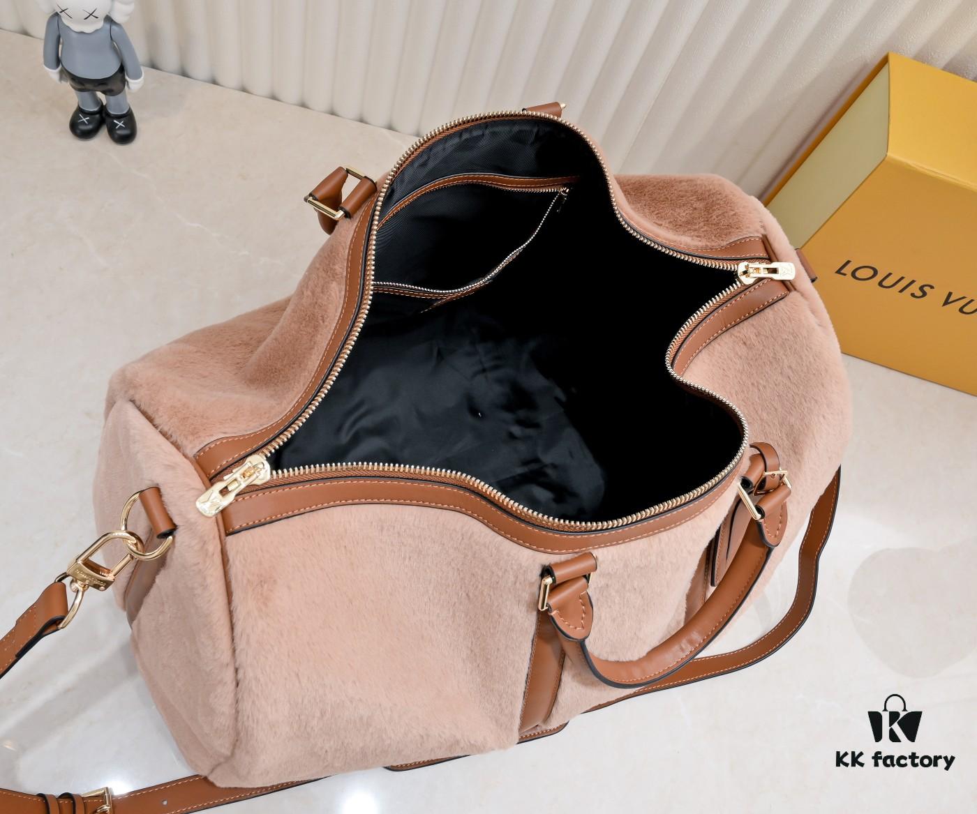 69306189f09edb6de4c507af Exclusive Real Shot - Upgraded Version ‼️ M23108 Puffy Shearling Keepall Bandoulière 50