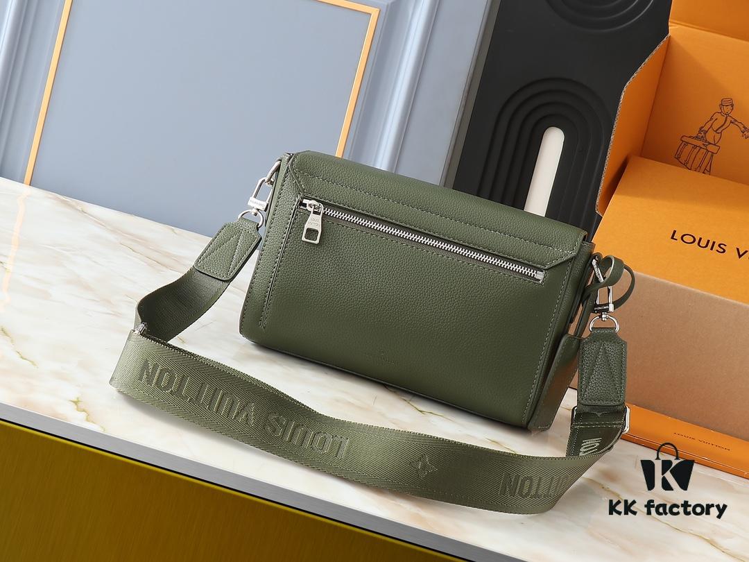 693061bff09edb6de4c50826 Upgraded Original Takeoff Small Aer Messenger Bag in Black and Military Green