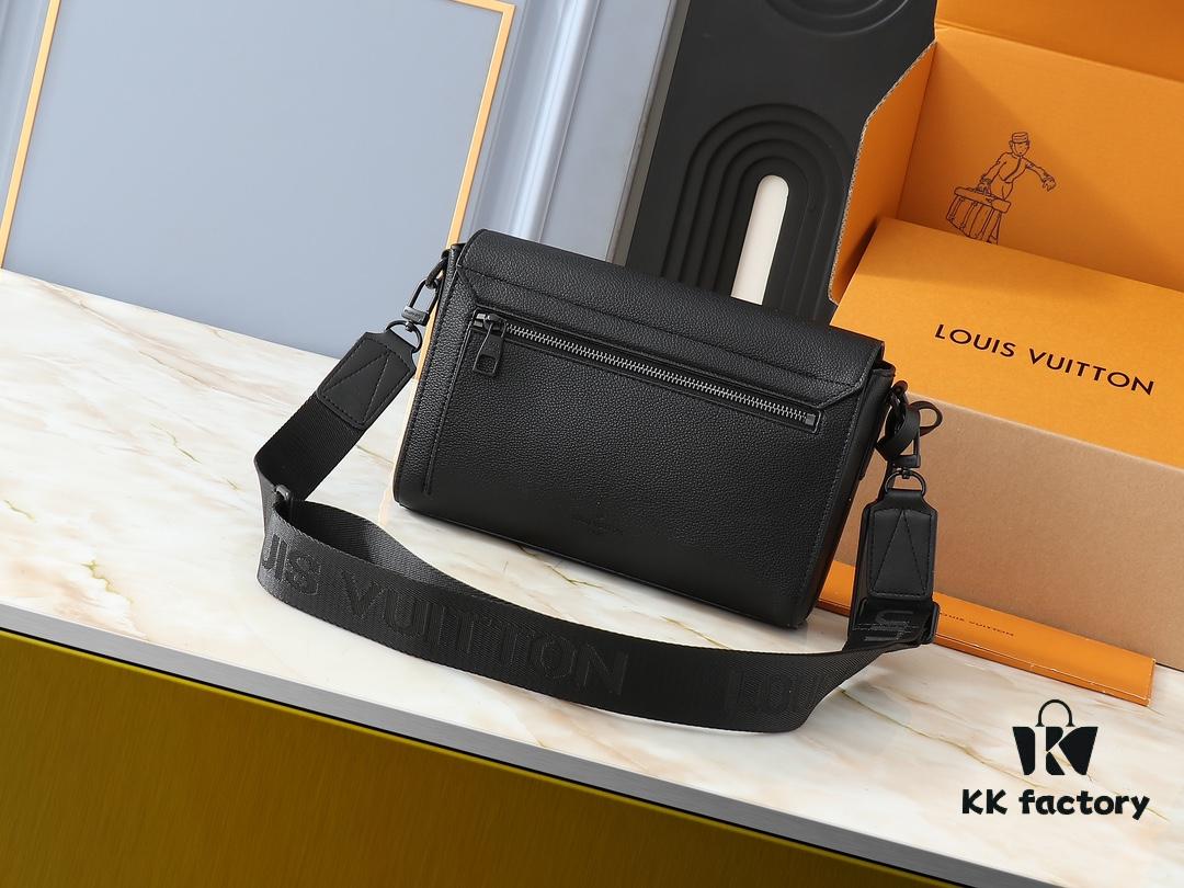 693061c2f09edb6de4c50830 Upgraded Original Takeoff Small Aer Messenger Bag in Black and Military Green