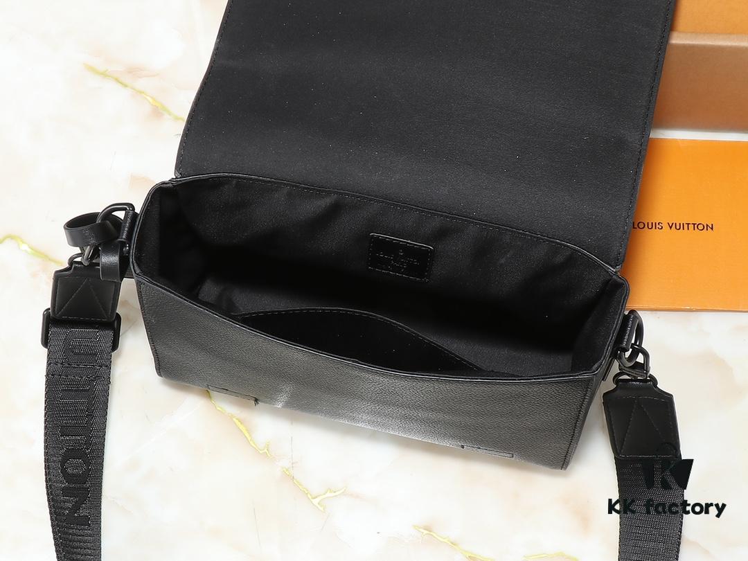 693061c5f09edb6de4c50838 Upgraded Original Takeoff Small Aer Messenger Bag in Black and Military Green