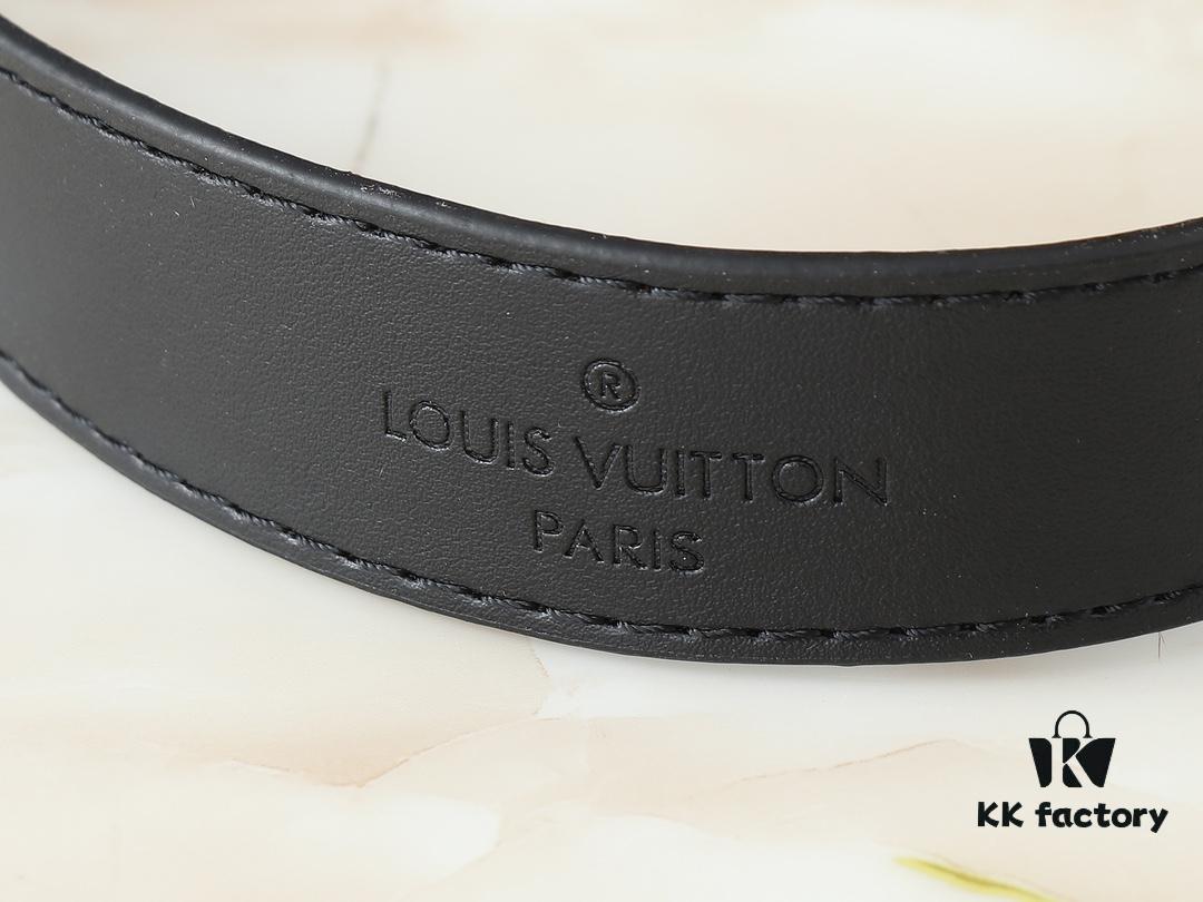 693061d5f09edb6de4c5085c Upgrade Original 🔥Chain Strap🔥 M12174 Pochette Sèvres from LV Ski Collection in 'Shiny' Gun-Metallic Tone