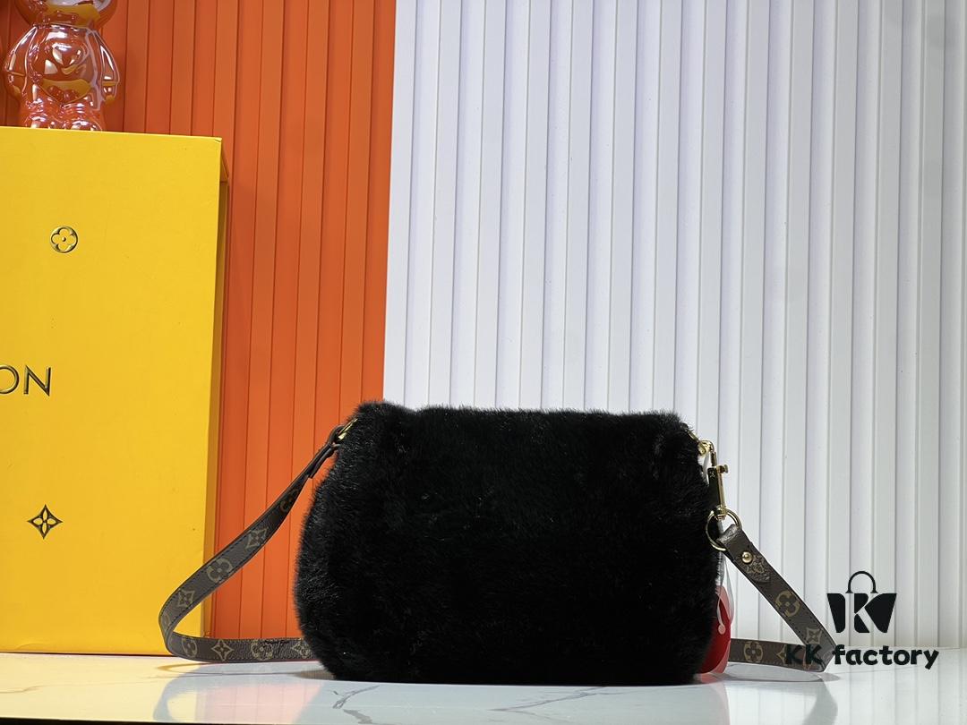 69306236f09edb6de4c50948 Upgraded Original M12097 M12192 M46829 Sunset Bag Crafted in Soft Shearling
