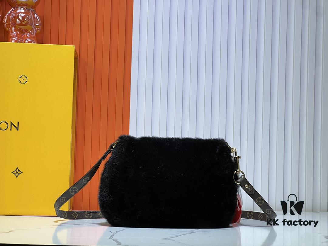 69306237f09edb6de4c50949 Upgraded Original M12097 M12192 M46829 Sunset Bag Crafted in Soft Shearling