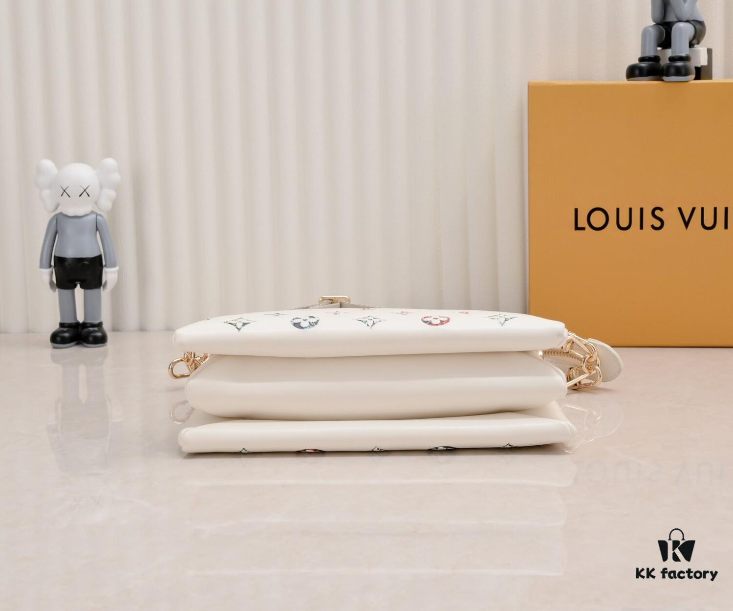 6930624bf09edb6de4c50970 Exclusive Real Shot - Upgraded Version‼️ M21353 Printed 57790 This Coussin Small Bag Features Monogram-Embossed Lamb Leather with Floral Pattern Integrated into the LV Letters and Monogram Flowers