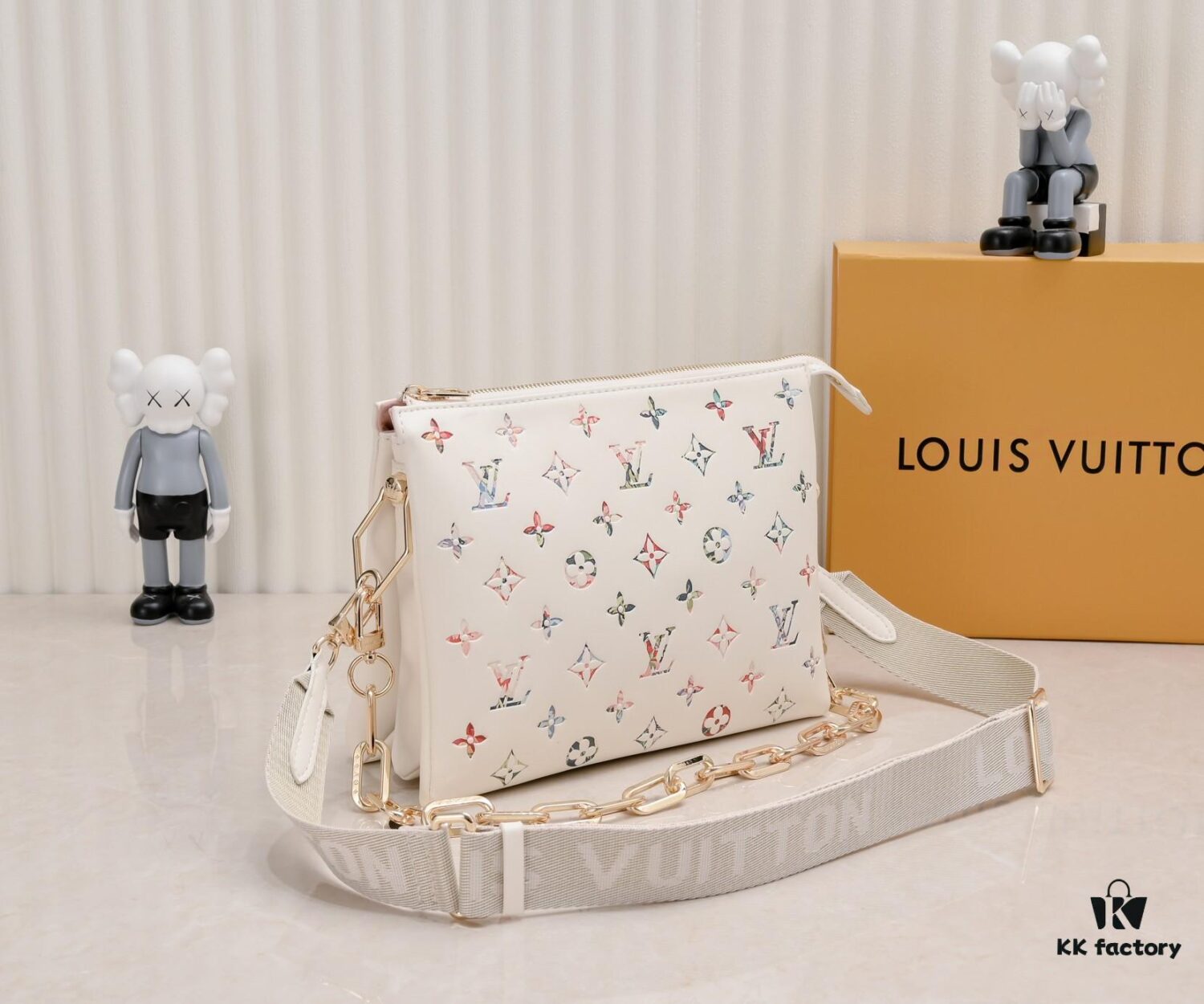 6930624cf09edb6de4c50972 Exclusive Real Shot - Upgraded Version‼️ M21353 Printed 57790 This Coussin Small Bag Features Monogram-Embossed Lamb Leather with Floral Pattern Integrated into the LV Letters and Monogram Flowers