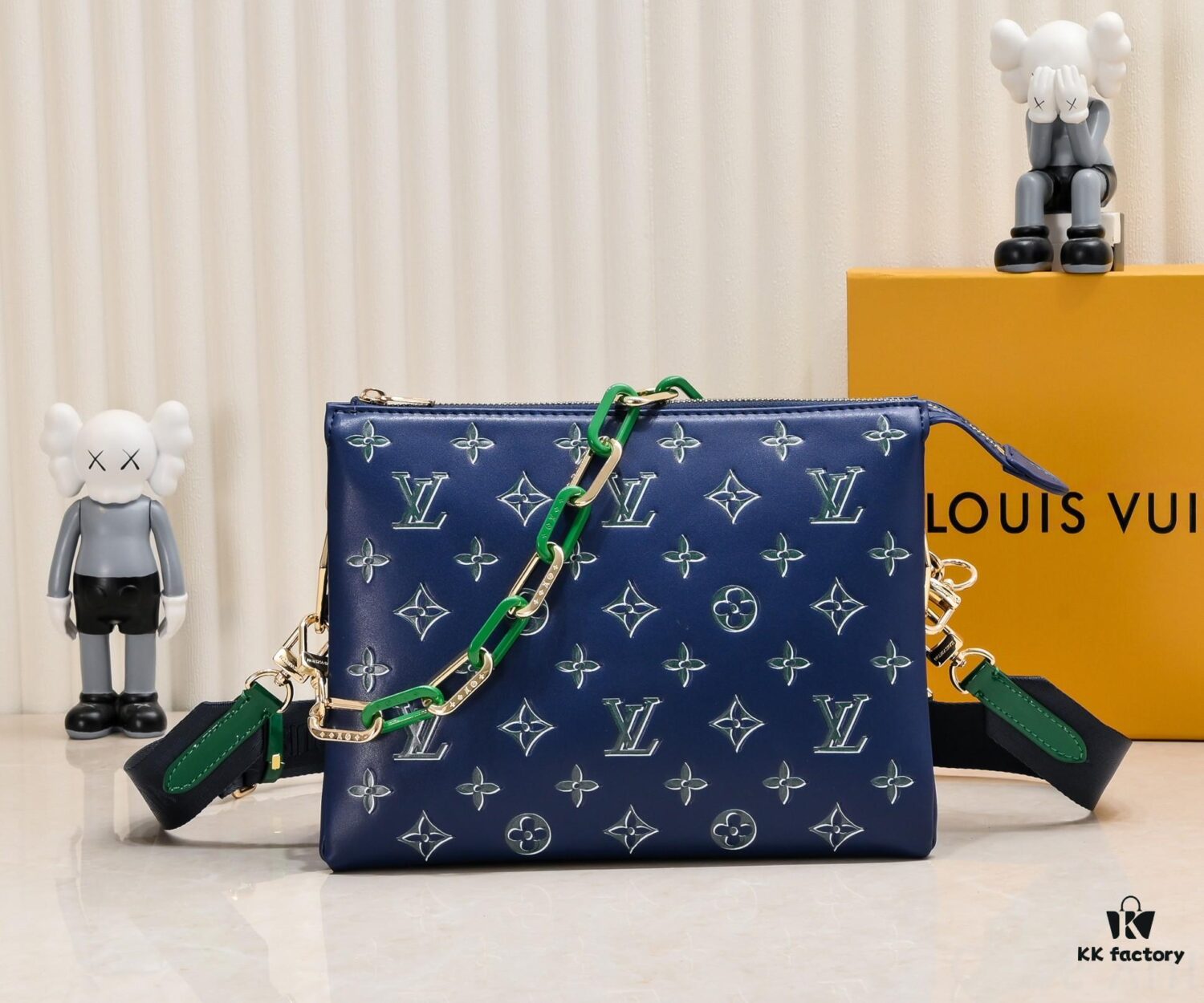 69306252f09edb6de4c5097b Exclusive Real Shot - Upgraded Version ‼️ M21353 Printed 57790 Small Coussin Handbag in Monogram Embossed Lambskin