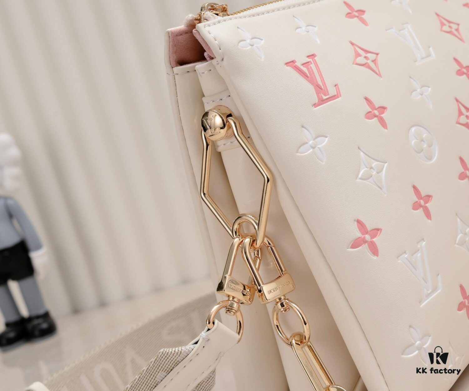 69306252f09edb6de4c5097d Exclusive Real Shot - Upgraded Version ‼️ M21353 Printed 57790 Small Coussin Handbag in Monogram Embossed Lambskin