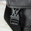 69306269f09edb6de4c509ac Upgraded Original M25121 Voyager Small Messenger Bag