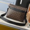 6930626bf09edb6de4c509b1 Upgraded Original M25121 Voyager Small Messenger Bag