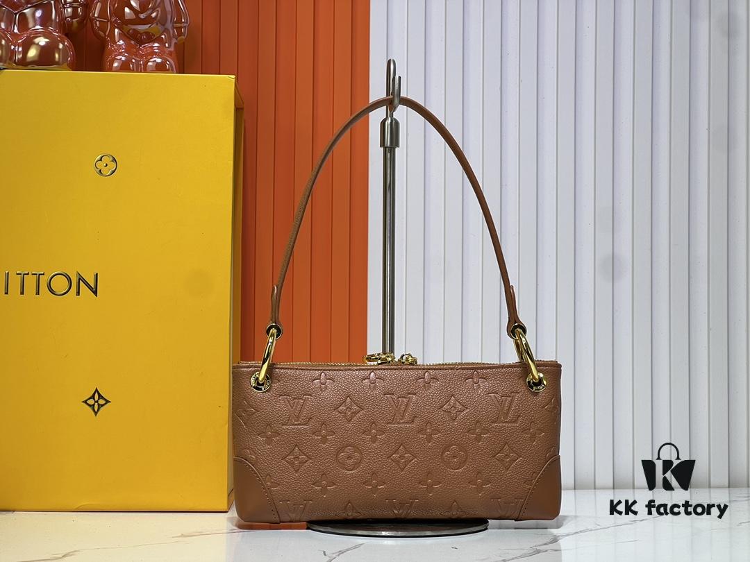 693062a3f09edb6de4c50a46 Upgraded Original M12174 This Pochette Sèvres Belongs to the LV Ski Collection, Ready to Shine in a 'Sparkling' Gun-Metal Tone
