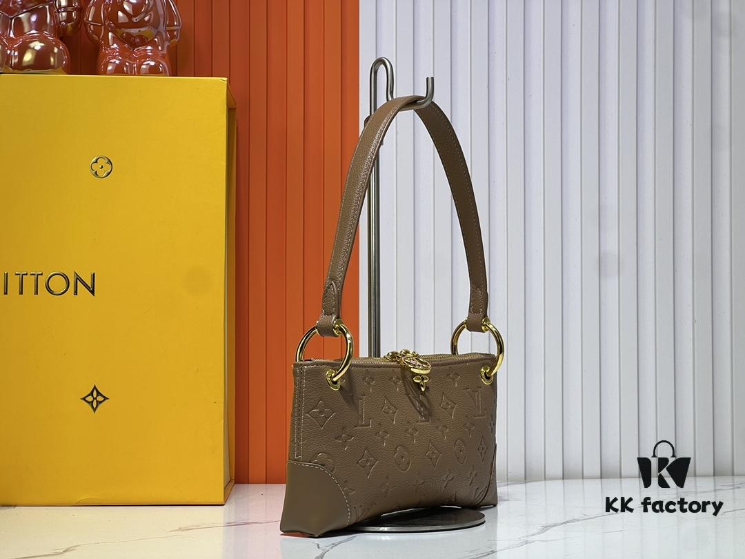 693062a8f09edb6de4c50a51 Upgraded Original M12174 This Pochette Sèvres Belongs to the LV Ski Collection, Ready to Shine in a 'Sparkling' Gunmetal Tone