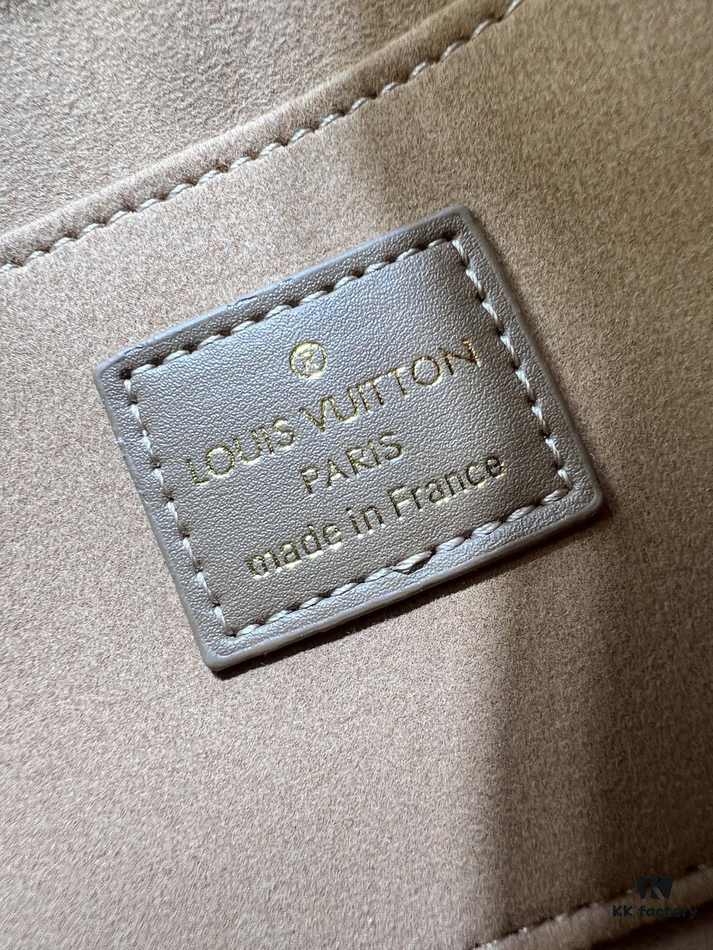 693062adf09edb6de4c50a5a Upgraded Original M12174 This Pochette Sèvres Belongs to the LV Ski Collection, Ready to Shine in a 'Sparkling' Gunmetal Tone