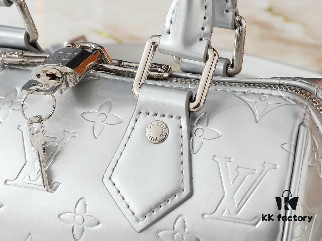 693062d0f09edb6de4c50aac Upgraded Original M11987 M46234 Speedy Bandoulière 20 Handbag from LV Ski Collection