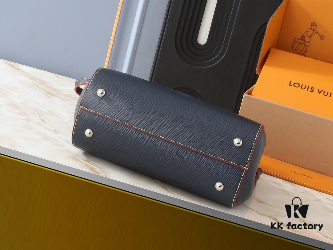 693062d8f09edb6de4c50abd Upgraded Original Version M54811 M54810 This Twist Tote Bag Features Modern Silhouettes and Luxurious Design Elements Including the Classic LV Twist Lock and Crossbody Strap, Destined to Become a New Centerpiece of Attention