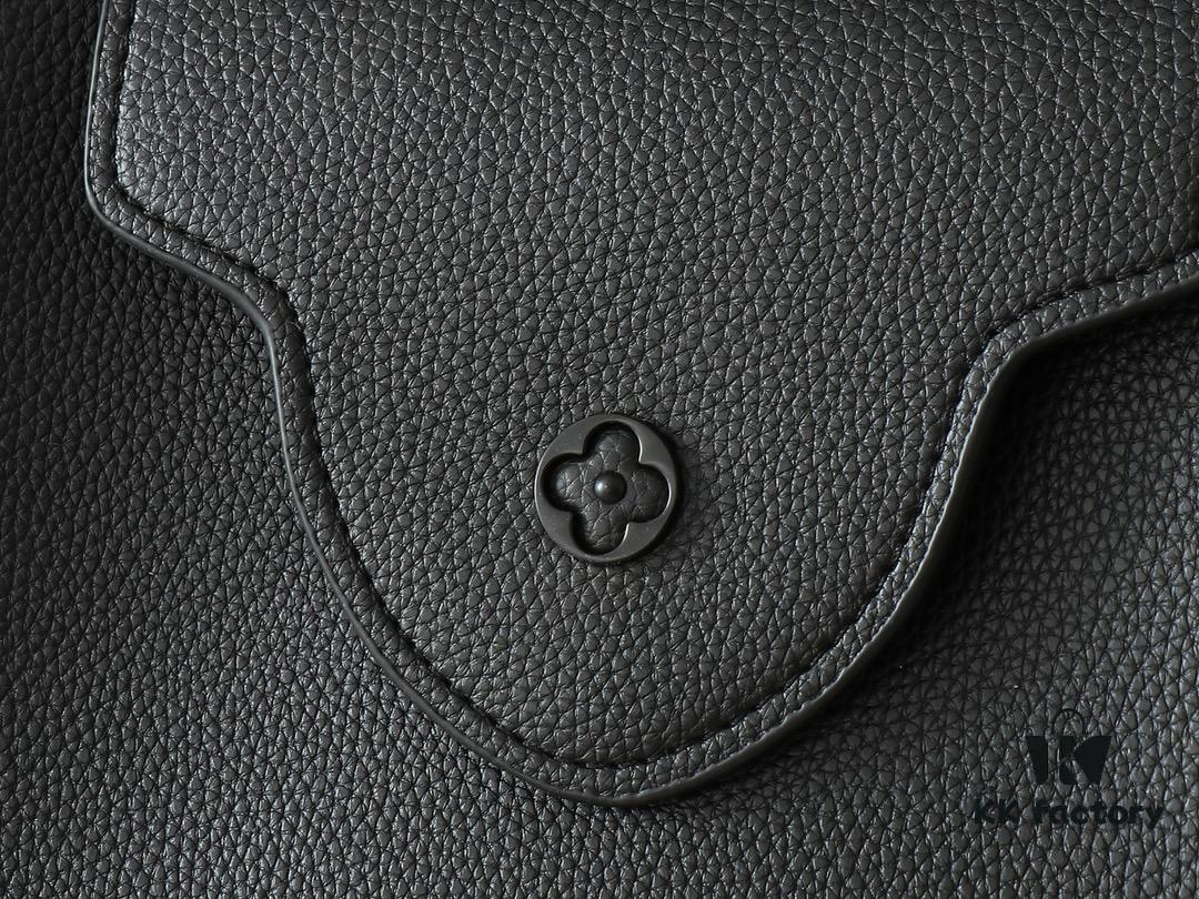 693062f3f09edb6de4c50af6 Upgraded Original M24880 M24879 M24620 M24607 Black Out Capucines Souple Large Handbag
