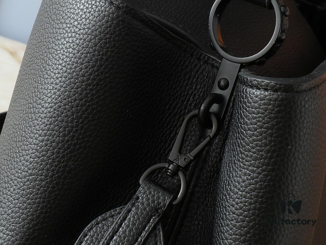 693062f4f09edb6de4c50af7 Upgraded Original M24880 M24879 M24620 M24607 Black Out Capucines Souple Large Handbag