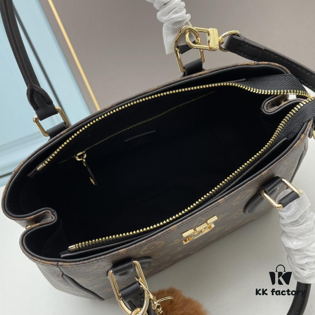 6930631cf09edb6de4c50b4e New LV Monogram Leather Handheld, Shoulder and Crossbody Bag Model 58188