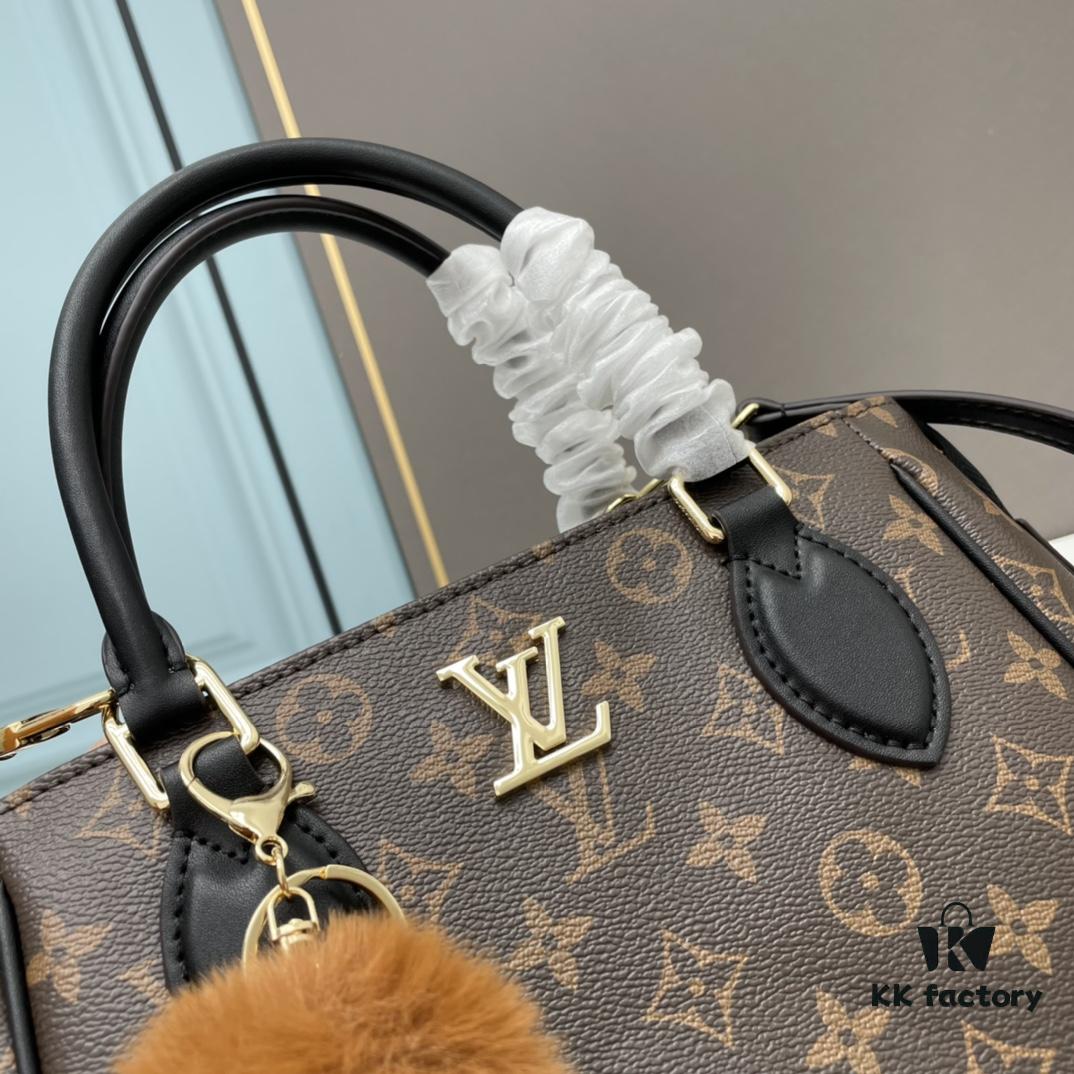 6930631cf09edb6de4c50b4f New LV Monogram Leather Handheld, Shoulder and Crossbody Bag Model 58188