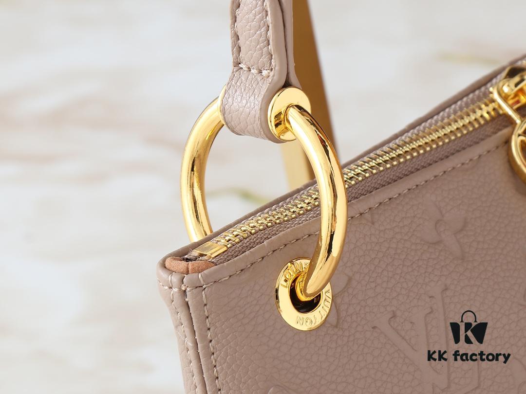 69306330f09edb6de4c50b85 Upgraded Original M12174 This Pochette Sèvres Belongs to the LV Ski Collection, Ready to Shine in a 'Sparkling' Gunmetal Tone