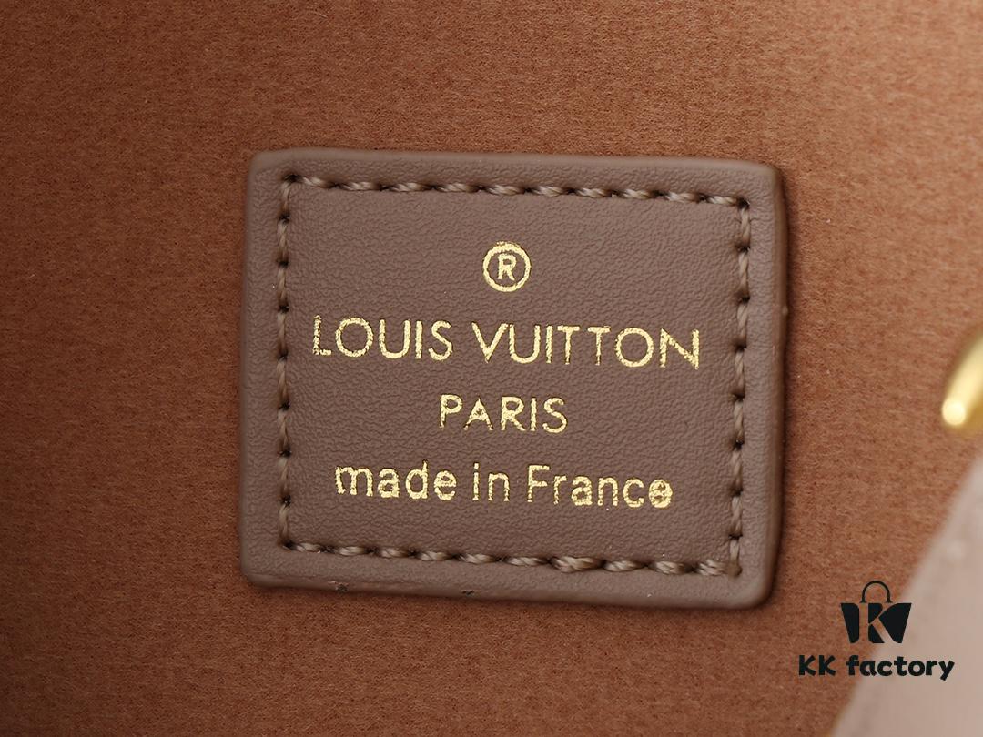 69306330f09edb6de4c50b86 Upgraded Original M12174 This Pochette Sèvres Belongs to the LV Ski Collection, Ready to Shine in a 'Sparkling' Gunmetal Tone