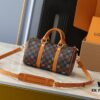 693063fd6e68136f4d9a43dd Upgraded Original M00148 Color Gradient Check M13866 Misty Lake Blue Men's Bag Pillow Bag Speedy HR Series This Keepall 25 Handbag is Crafted from Monogram Eclipse Reverse Canvas Showcasing an Elegant Reinterpretation of Louis Vuitton's Classic Pattern Reinforced Straps and Leather Nameplate Continue the Iconic Elements of the Keepall Collection Zippered Closure Ensures Personal Belongings Travel Securely Dimensions 25.0 x 15.0 x 11.0cm (Length x Height x Width)
