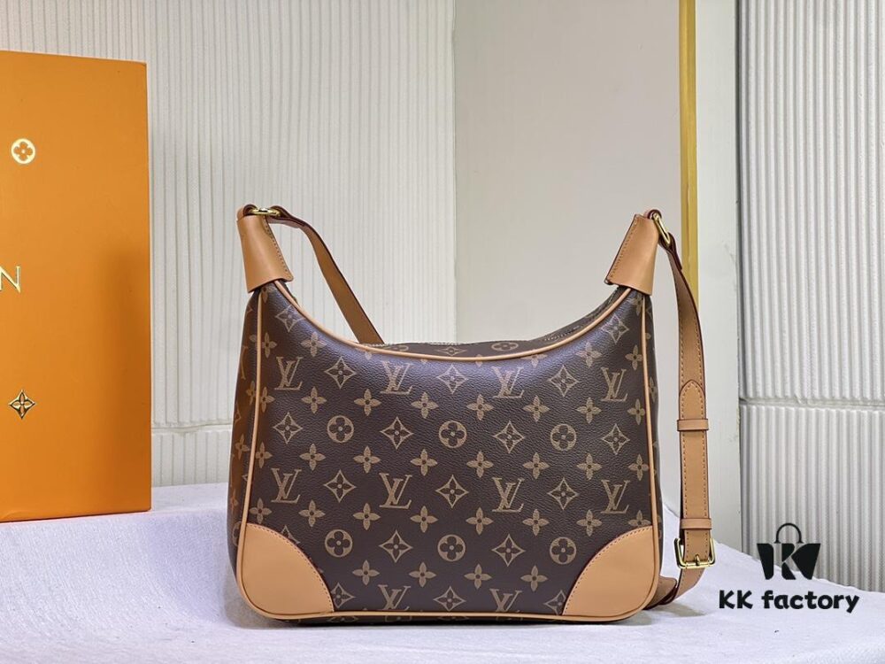 6930640f6e68136f4d9a43fc Upgraded Quality 👍 M90918 Vintage LV Louis Vuitton Rare Horn Bag, Retro Style, Three-Dimensional Shape, Casual and Elegant, Fits Various Outfits, Original Leather with Unique Vintage Charm, Less Common, Showcases Personal Taste, Size 31-18-9