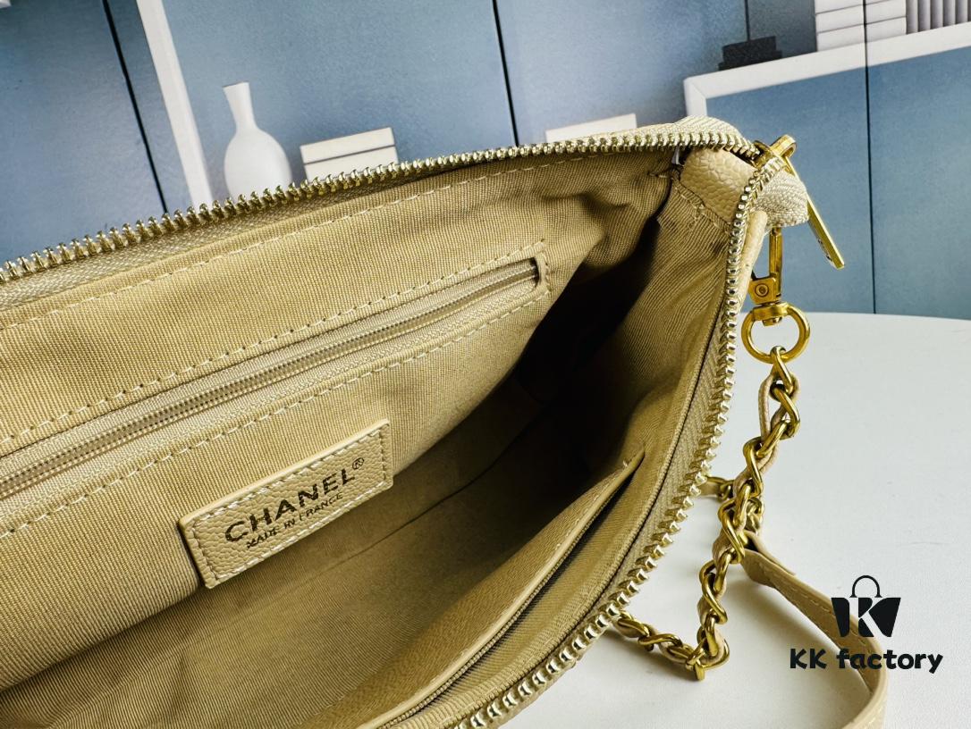 6930642d6e68136f4d9a442f New Arrival Chanel Vintage Black and Gold Shoulder Bag 🖤 Jennie's Style