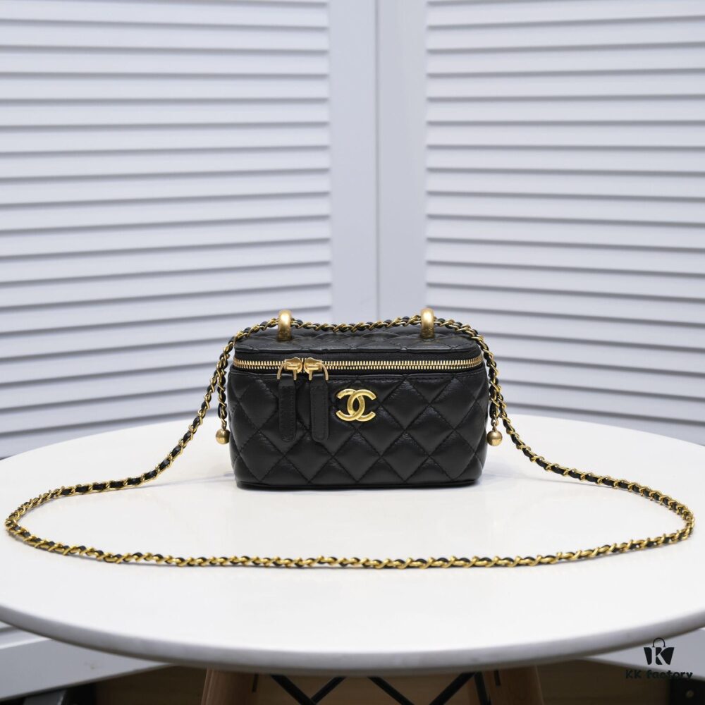 693064346e68136f4d9a4438 Chanel 2022 Autumn/Winter New Arrival Gold Ball Makeup Compact Mini Storage Box