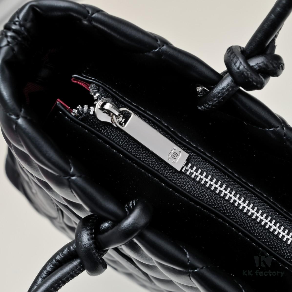 6930646d6e68136f4d9a4476 CHANEL 24A Spring Collection Vintage Handbag - Rare 2006 Full New Supreme Edition