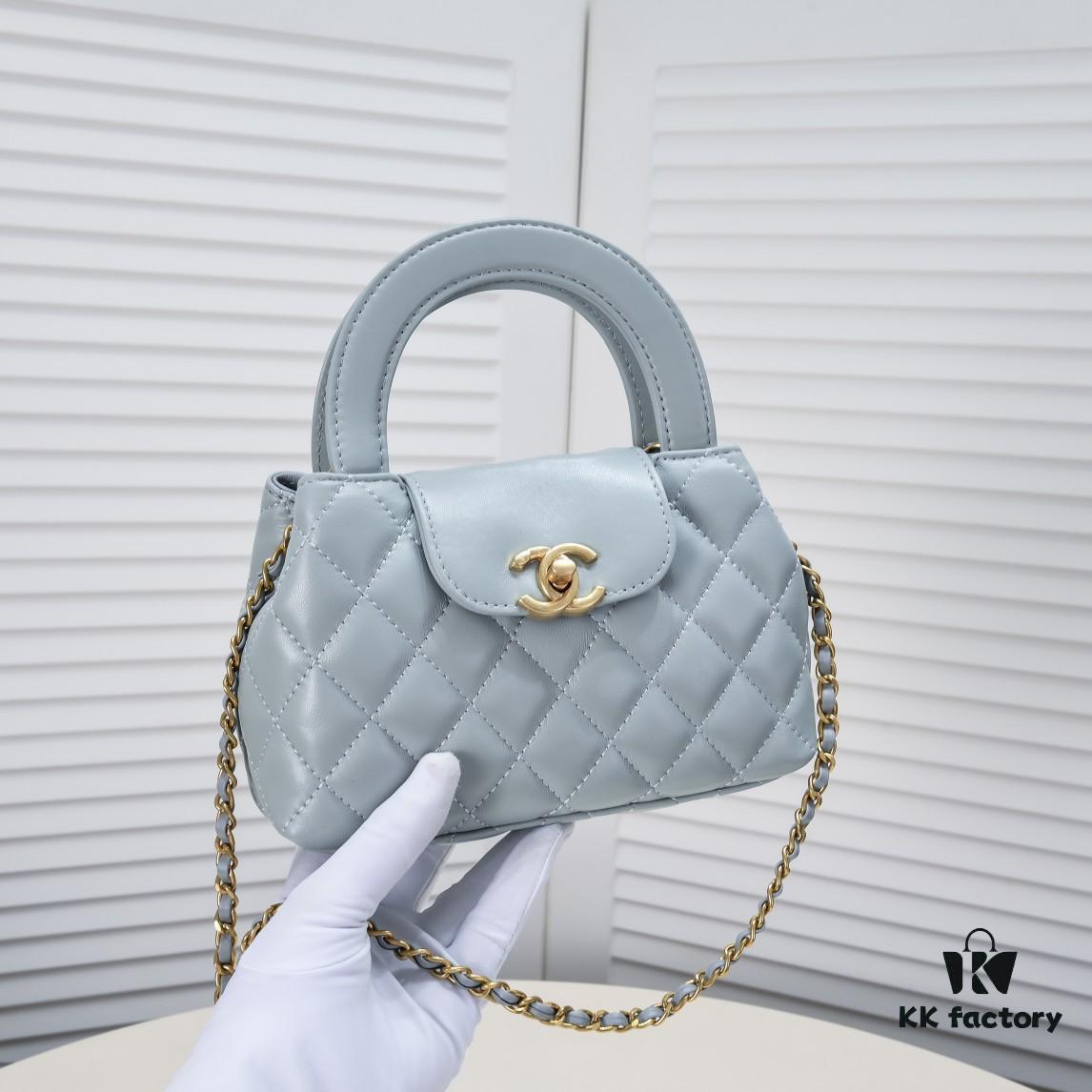 693064816e68136f4d9a4492 Chanel 6170 New Bag Beautifully Inspired by Camellia - Autumn/Winter 23/24 Collection