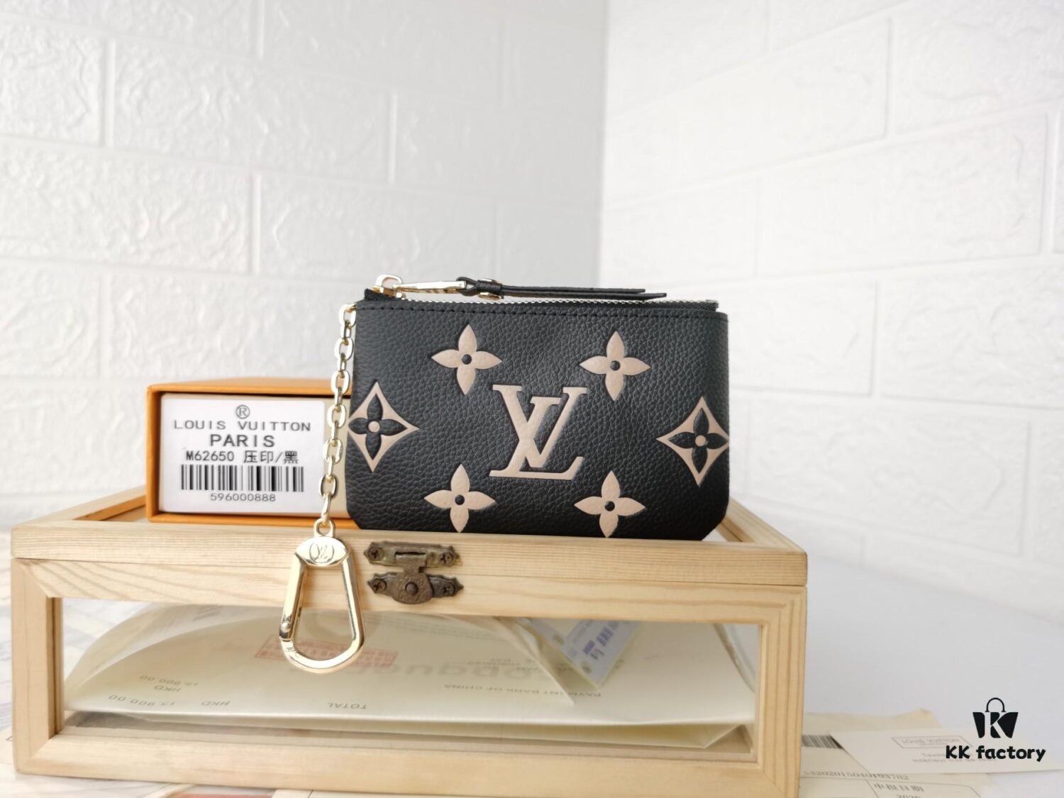 Top Quality Original 💎 [Real Photo, Personal Background] LV Damier Canvas Small Pouch for Coins and Keys