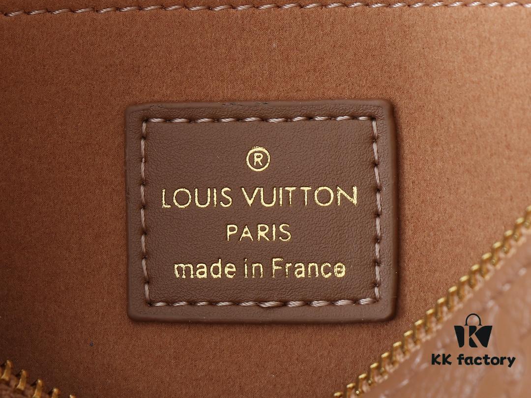 693064c16e68136f4d9a44eb Upgraded Original M12174 Pochette Sèvres from the LV Ski Collection, Ready to Shine in 'Lustrous' Gunmetal Tone