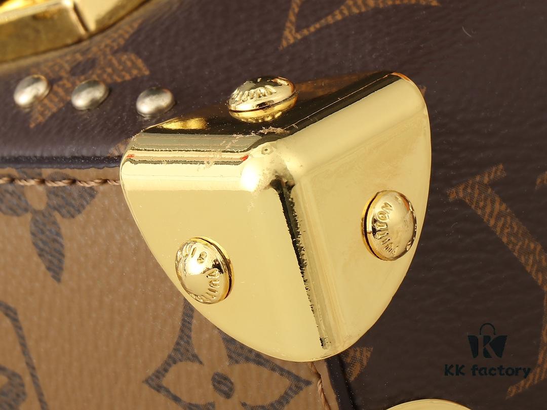 693064e16e68136f4d9a4530 Upgraded Original M46356 M46358 2025 Spring Collection Runway Style Horizontal Mini Trunk