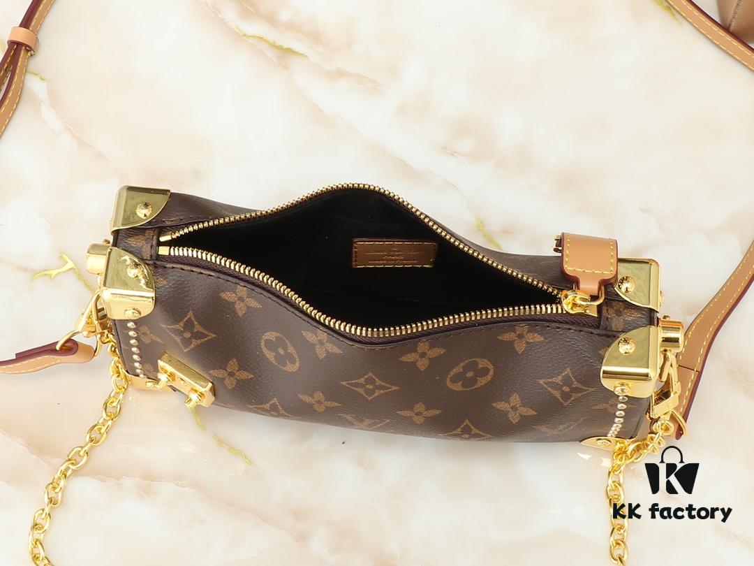 693064e36e68136f4d9a4536 Upgraded Original M46356 M46358 2025 Spring Collection Runway Style Horizontal Mini Trunk