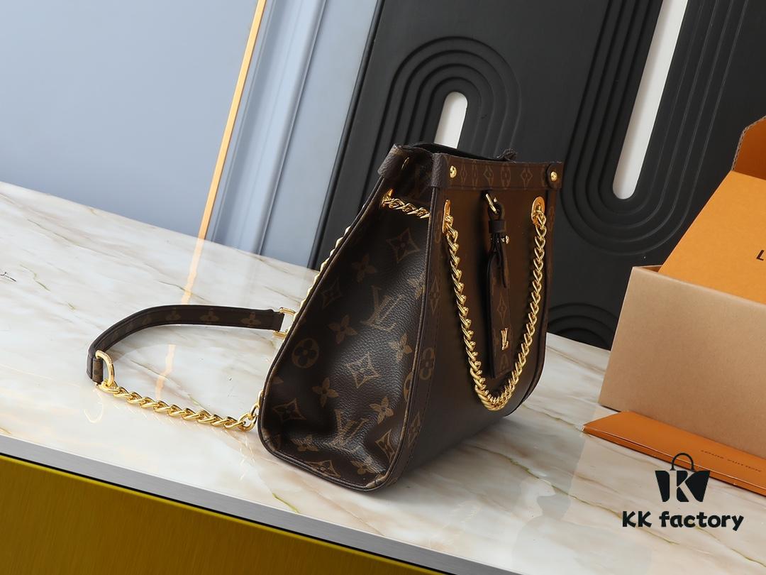 693064f36e68136f4d9a455a Louis Vuitton Nova Mini and Medium Handbags from the 2025 Cruise Collection M13137 M13140