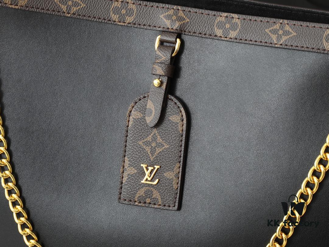 693064f86e68136f4d9a4565 LV Nova Small and Medium Handbags M13137 M13140 – 2025 Cruise Collection