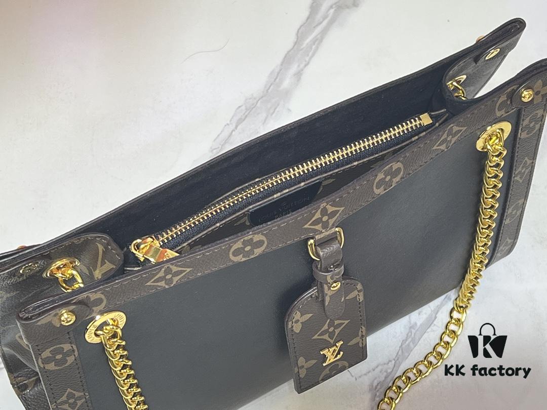 Upgraded Model No. M13137 (Large), M13140 (Small) – 2025 Cruise Collection Nova Small and Medium Handbags