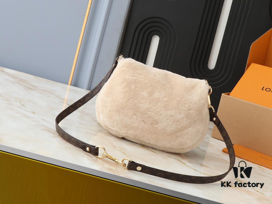 693065176e68136f4d9a45a0 Upgraded Original M12097 M12192 M46829 Sunset Bag Crafted in Soft Shearling