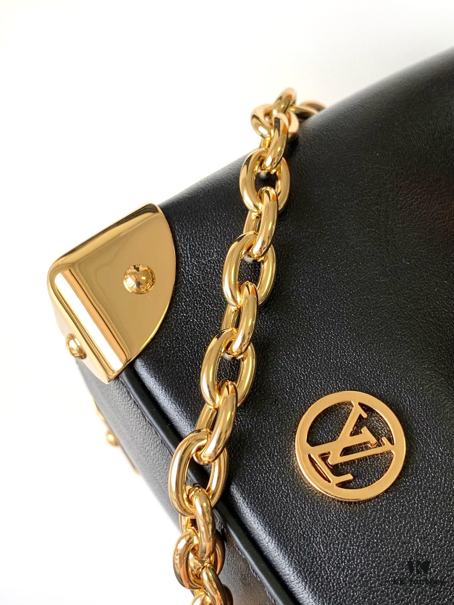 693065536e68136f4d9a460d M82885 Yellow Flower M82886 Black Mini Noe Bucket Bag 'Bao Bao' Series Zjs jh Online Only Handbag