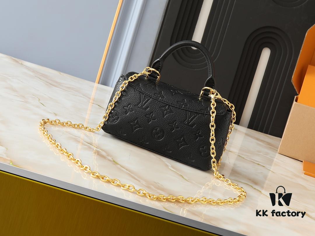 693065596e68136f4d9a4618 Upgraded Original M12145 White M12144 Black M12211 Blue This Nano Madeleine Bag Features a Miniature Version of the Madeleine Bag Crafted in Monogram Empreinte Leather with a Classic S-Lock Clasp and a Detachable Chain Accented with the LV Circle Logo Ideal for Carrying Daily Essentials and Can Be Handheld Worn on the Shoulder or Crossbody Dimensions: 12.5 x 6 x 21 cm (Height x Width x Length)