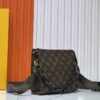 693065b76e68136f4d9a46dd Authentic High-End Quality LV M67692# M47542 Exclusive New Arrival Cosmetic Pouch Classic Monogram Handheld Bag
