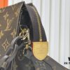 693065b86e68136f4d9a46de Authentic High-End Quality LV M67692# M47542 Exclusive New Arrival Cosmetic Pouch Classic Monogram Handheld Bag
