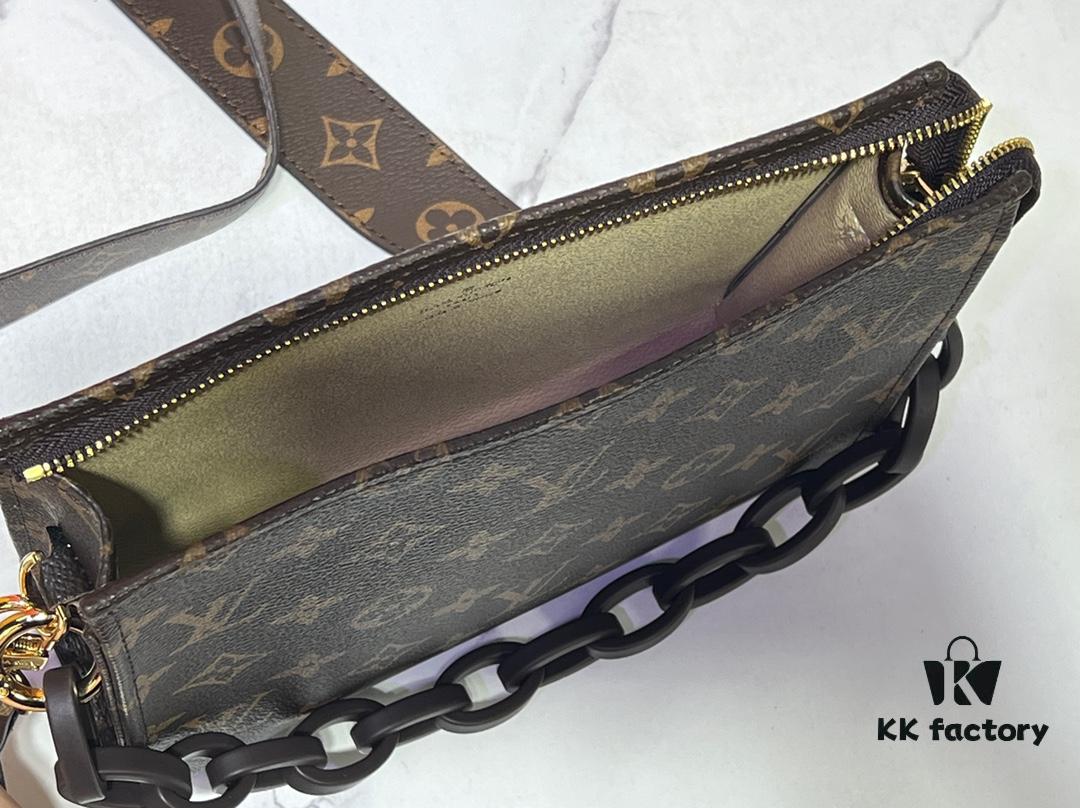 693065bd6e68136f4d9a46e5 Authentic High-End Quality LV M67692# M47542 Exclusive New Arrival Cosmetic Pouch Classic Monogram Handheld Bag