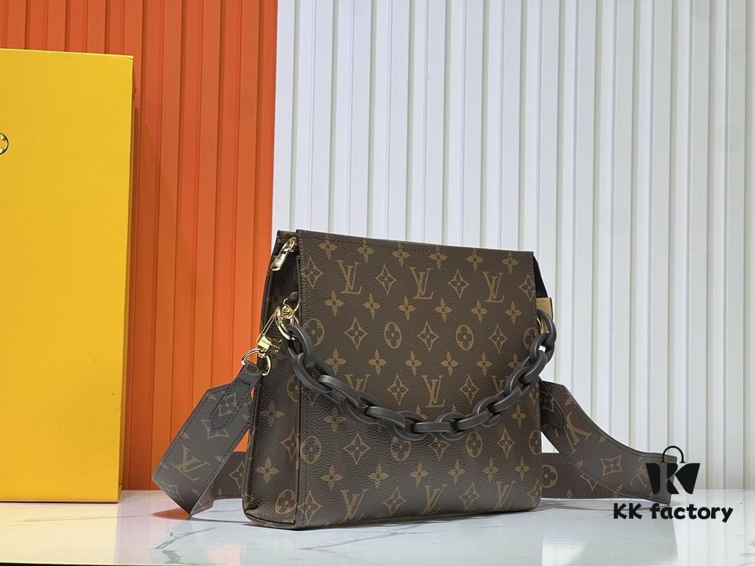 693065bd6e68136f4d9a46e6 Authentic High-End Quality LV M67692# M47542 Exclusive New Arrival Rose Series Cosmetic Bag Classic Monogram Clutch Wash Pouch