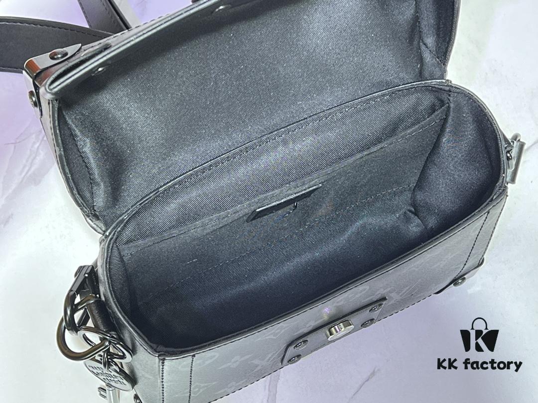 Soul Trunk Bag in Black and Multicolor Grain Leather