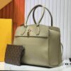693066366e68136f4d9a47e3 M12005 M12556 M12337 City Steamer Large Handbag