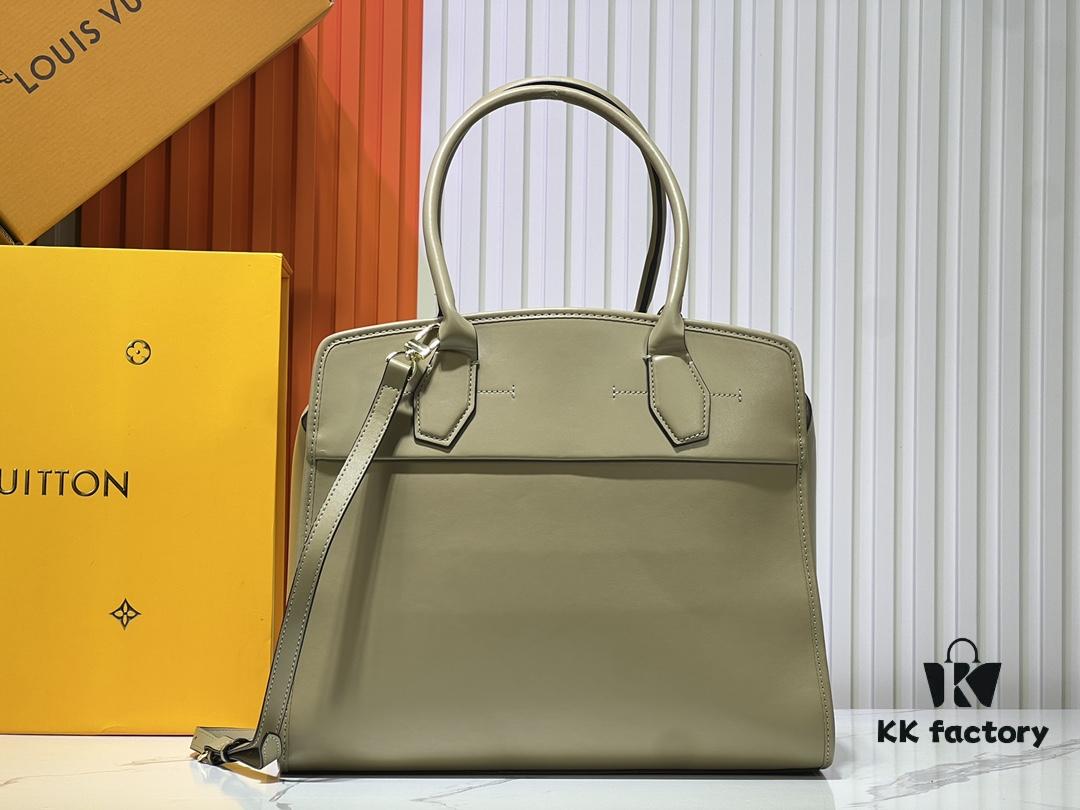 6930663c6e68136f4d9a47ed M12005 M12556 M12337 City Steamer Large Handbag